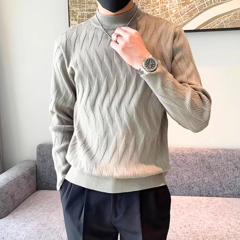 モカ系ベージュの波打ちニット。秋らしいカラーでトレンド感も◎