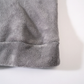 グレーパーカーの裾リブ部分のアップ｜冷気を防ぐ柔らかなリブ仕様
