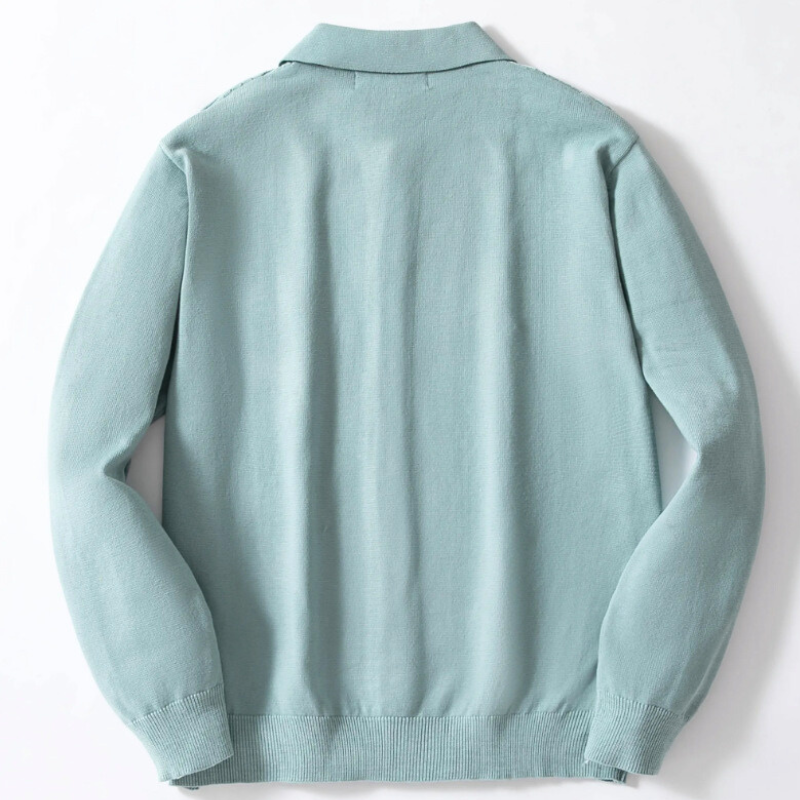 襟付き透かし編みニットカーディガンのバックデザインと編地の表情