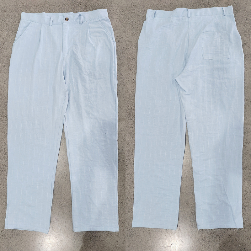 ブルーのパンツ全体写真（平置き）｜ストライプ柄が際立つ洗練デザイン