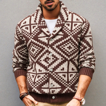 ノルディック柄ショールカラーニットカーディガンを着用したメンズコーデ（ブラウン）