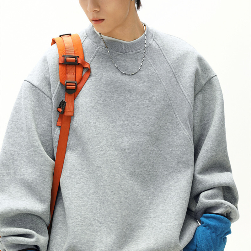 メンズライトグレースウェット 立体的な切替ライン デザイン