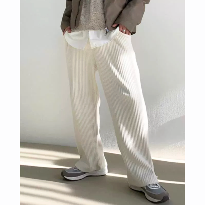 白コーデュロイカーゴパンツ メンズ｜着用イメージ（正面）