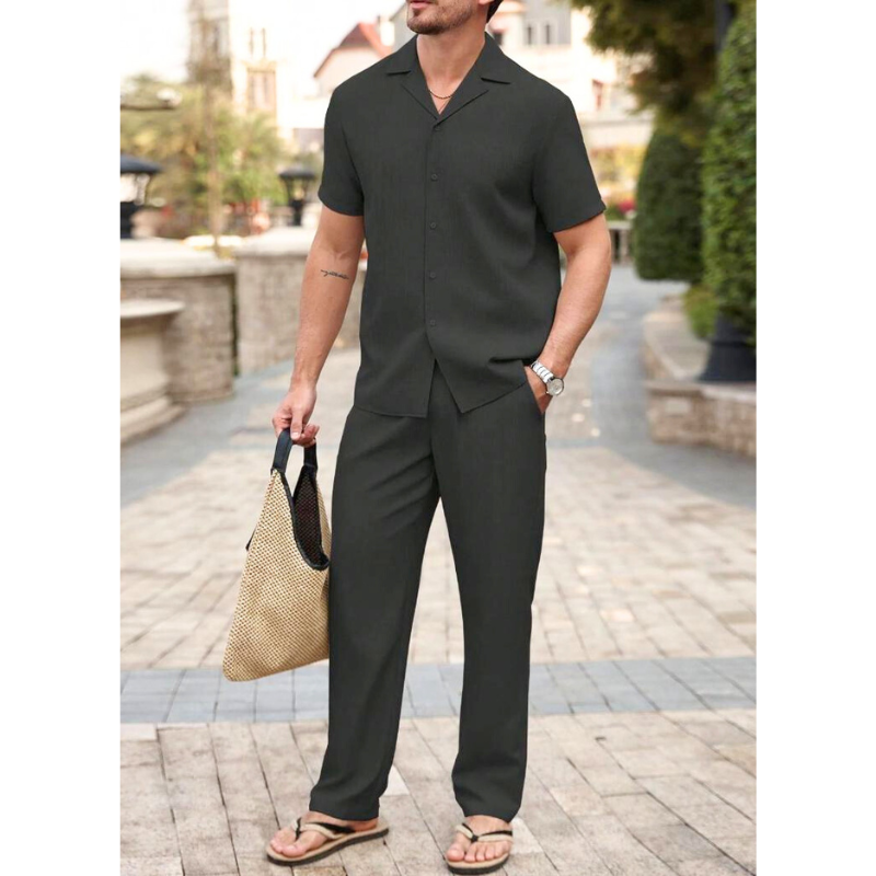 ブラックのリネンライク開襟半袖メンズセットアップ｜全身フロントスタイル