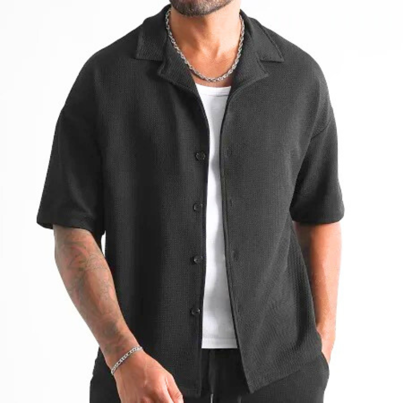 ワッフル開襟シャツセットアップ メンズ｜ブラックの上半身着用イメージ