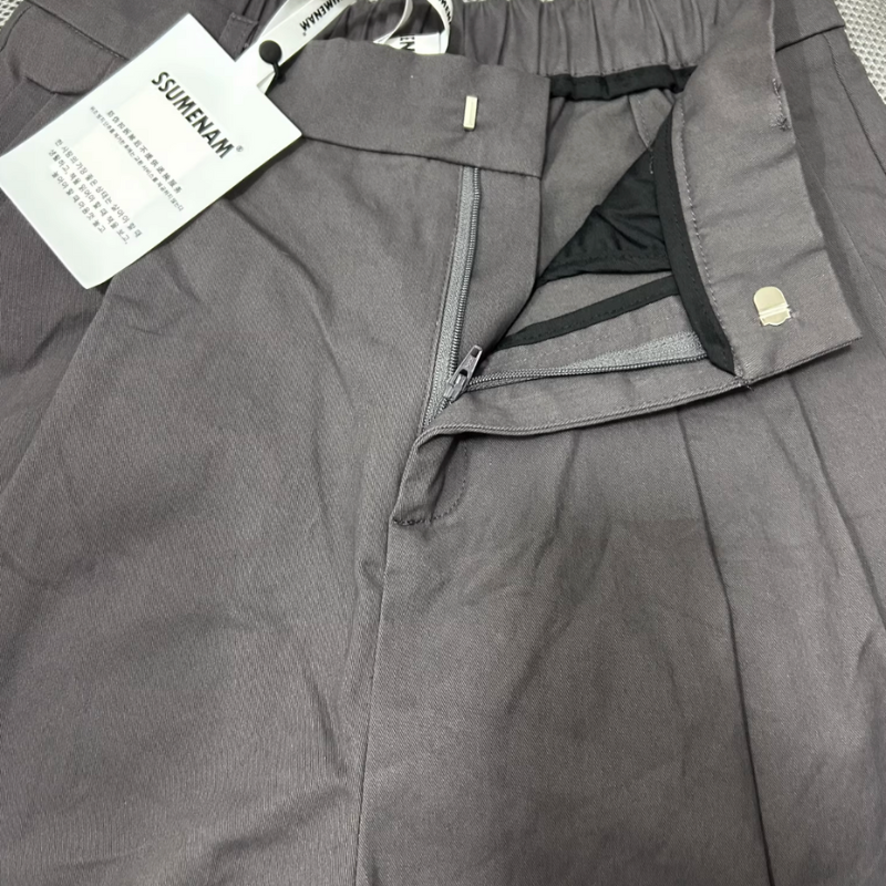 ウエスト内側の縫製と仕様ディテール