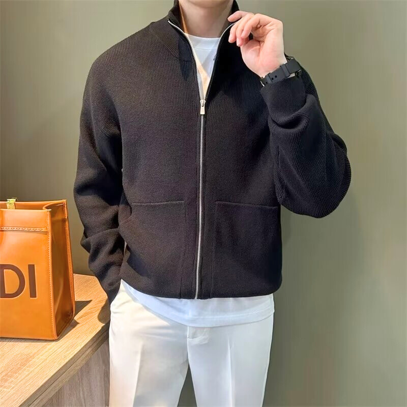 スタンドカラー ジップニット ブラック 着用イメージ