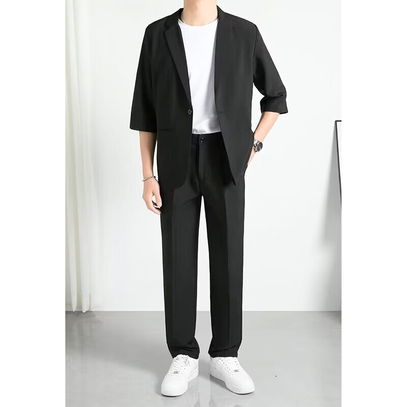 30代40代向け 春夏7分袖セットアップ 黒×白の爽やかスタイリング