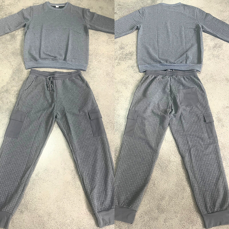 ワッフル生地のスウェット上下平置き画像｜柔らかな素材感と伸縮性を表現