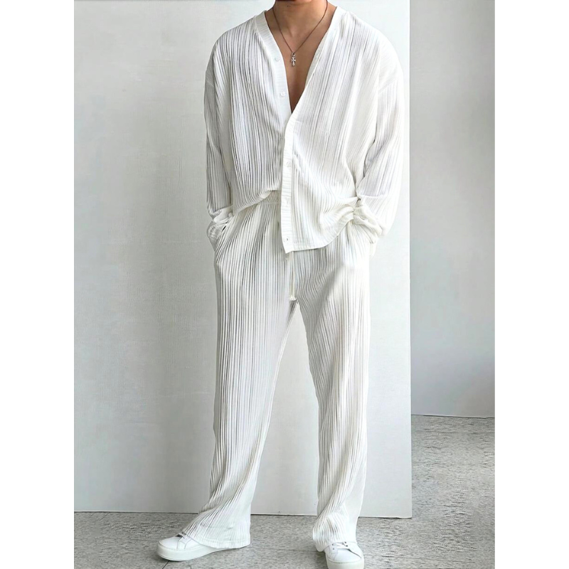 軽やかプリーツ素材セットアップ カーディガン×パンツ|ちょいワル春コーデに