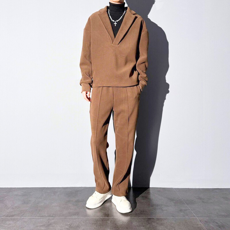 30代メンズ必見】深V裏起毛セットアップ|上品カジュアルに映える秋冬 30代メンズ必見】深V裏起毛セットアップ|上品カジュアルに映える秋冬