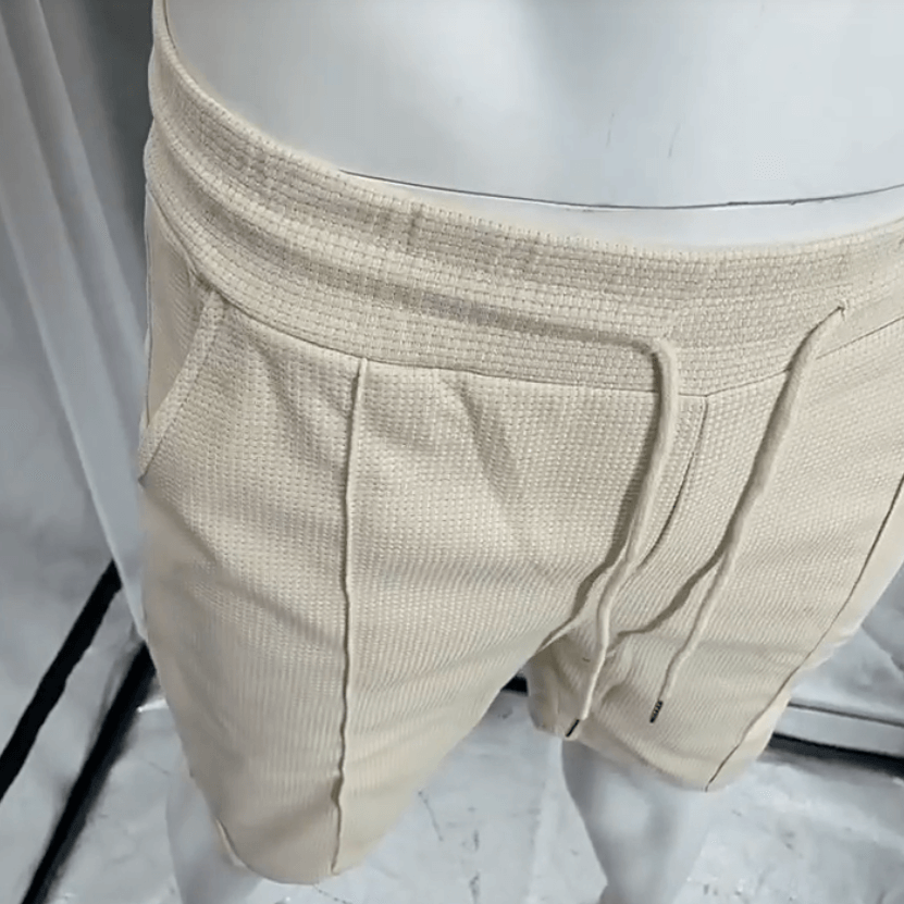 パンツのウエストディテールアップ