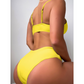 ハーフブラジリアン仕様のイエロービキニ後ろ姿